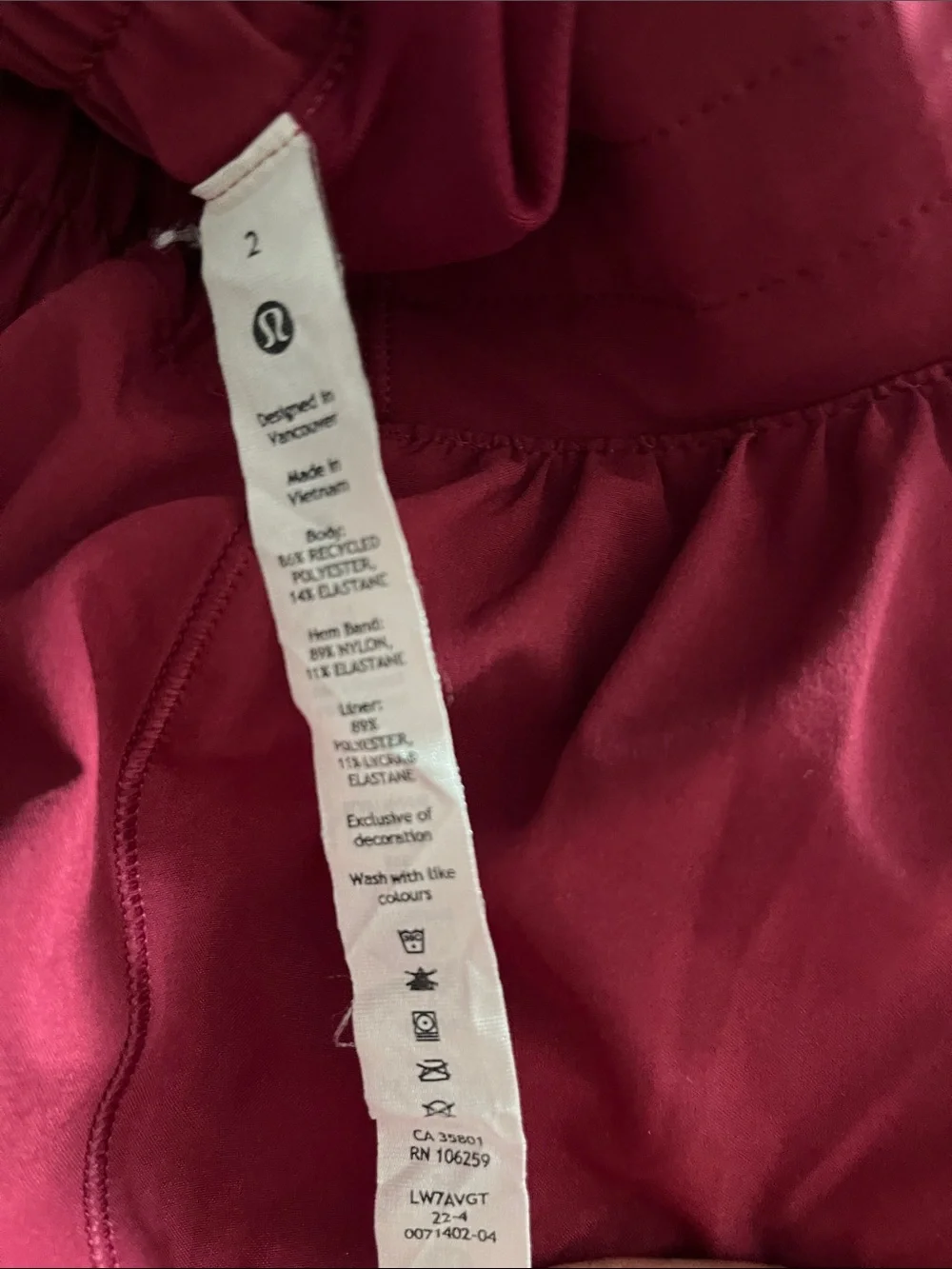 lululemon athletica Hotty Hot 2.5”Women's Deep Red Running Shorts